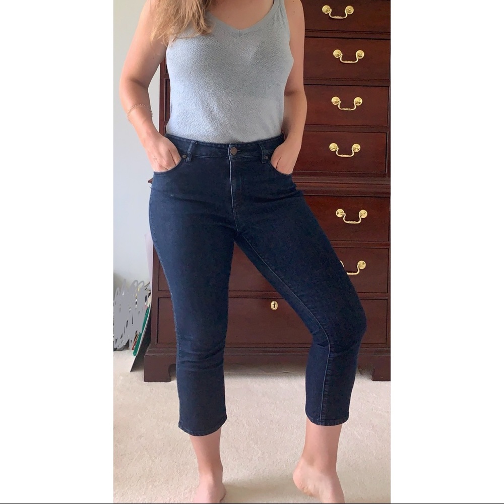 LOFT Dark Wash Curvy Kick Crop Jeans